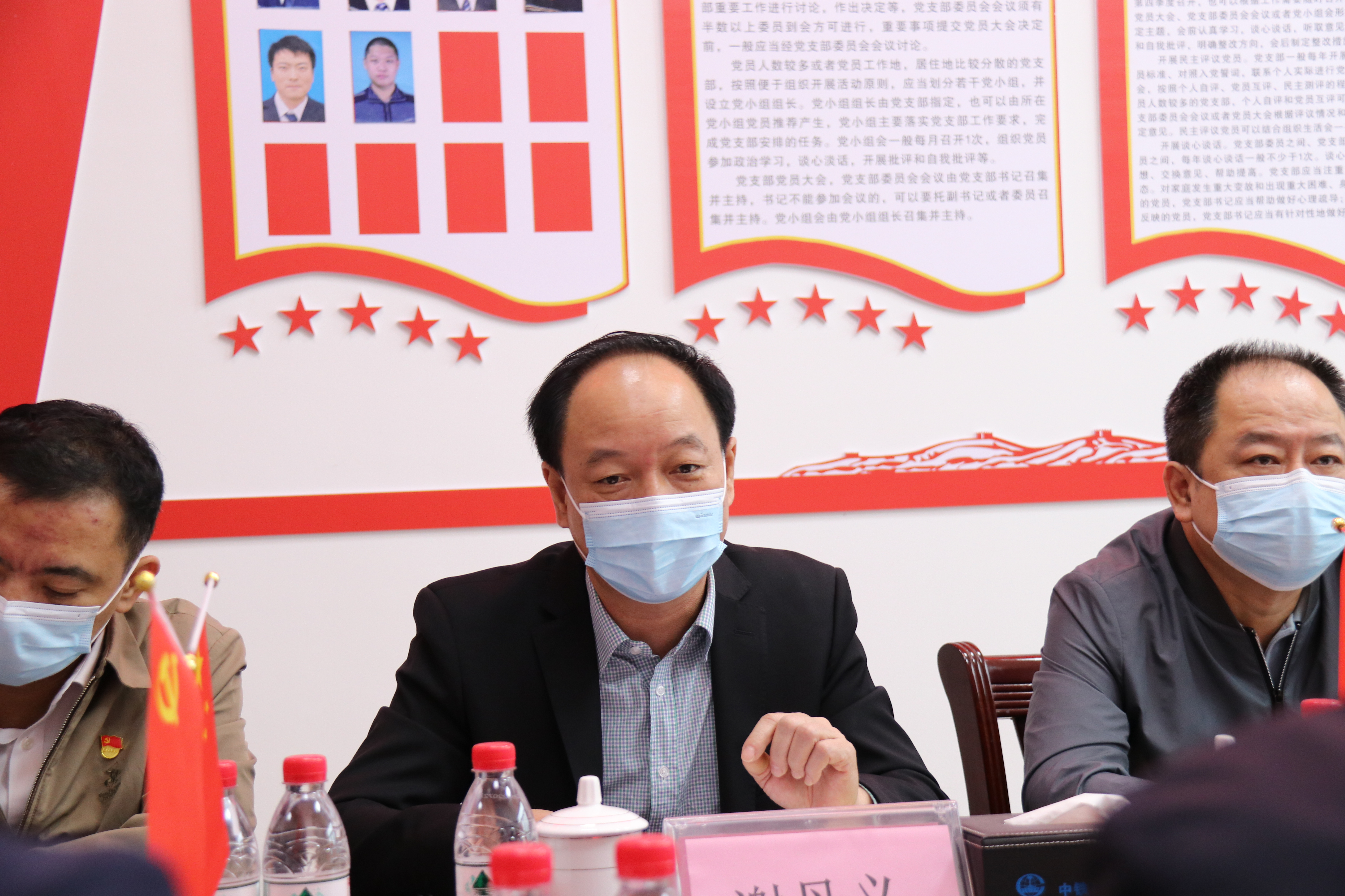 結對共建激活力，攜手共譜清廉篇 ----萬(wàn)豐地產(chǎn)公司黨總支與中鐵建工集團萬(wàn)豐?新新傳奇三期工程項目黨支部開(kāi)展“結對共建”活動(dòng)